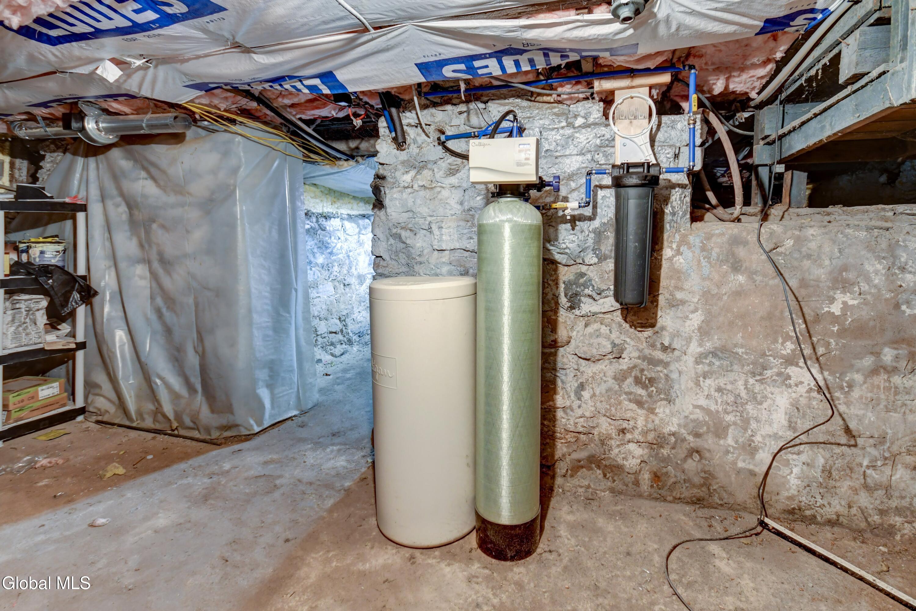 61 Fort Johnson Avenue Fort Johnson, NY 12070 - Photo 51 of 52 61 Fort Johnson Ave-58