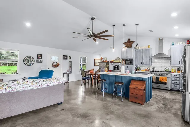 $449,500 | 1474 Mcintosh Trail Southeast, Townsend, GA 31331