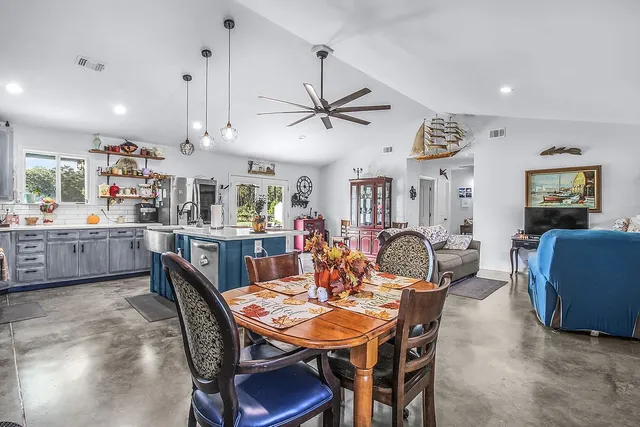 $449,500 | 1474 Mcintosh Trail Southeast, Townsend, GA 31331