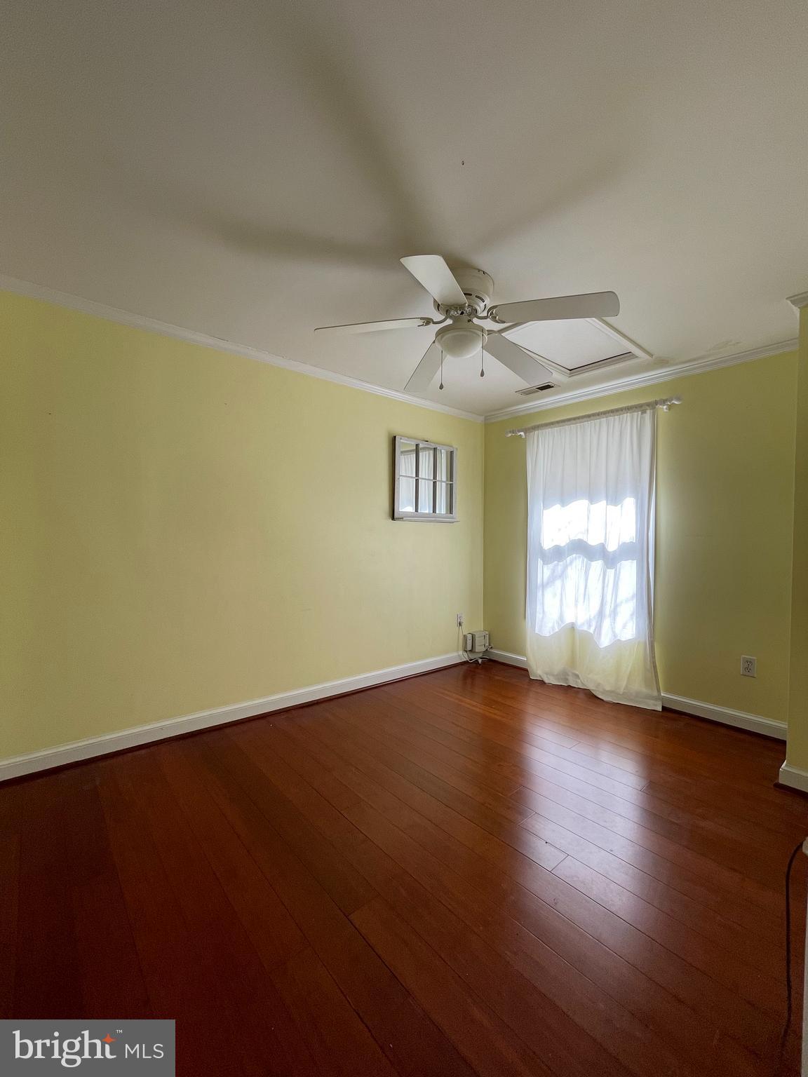 7007 Grove Road Alexandria, VA 22306 - Photo 13 of 15 Bedroom with Ceiling Fan