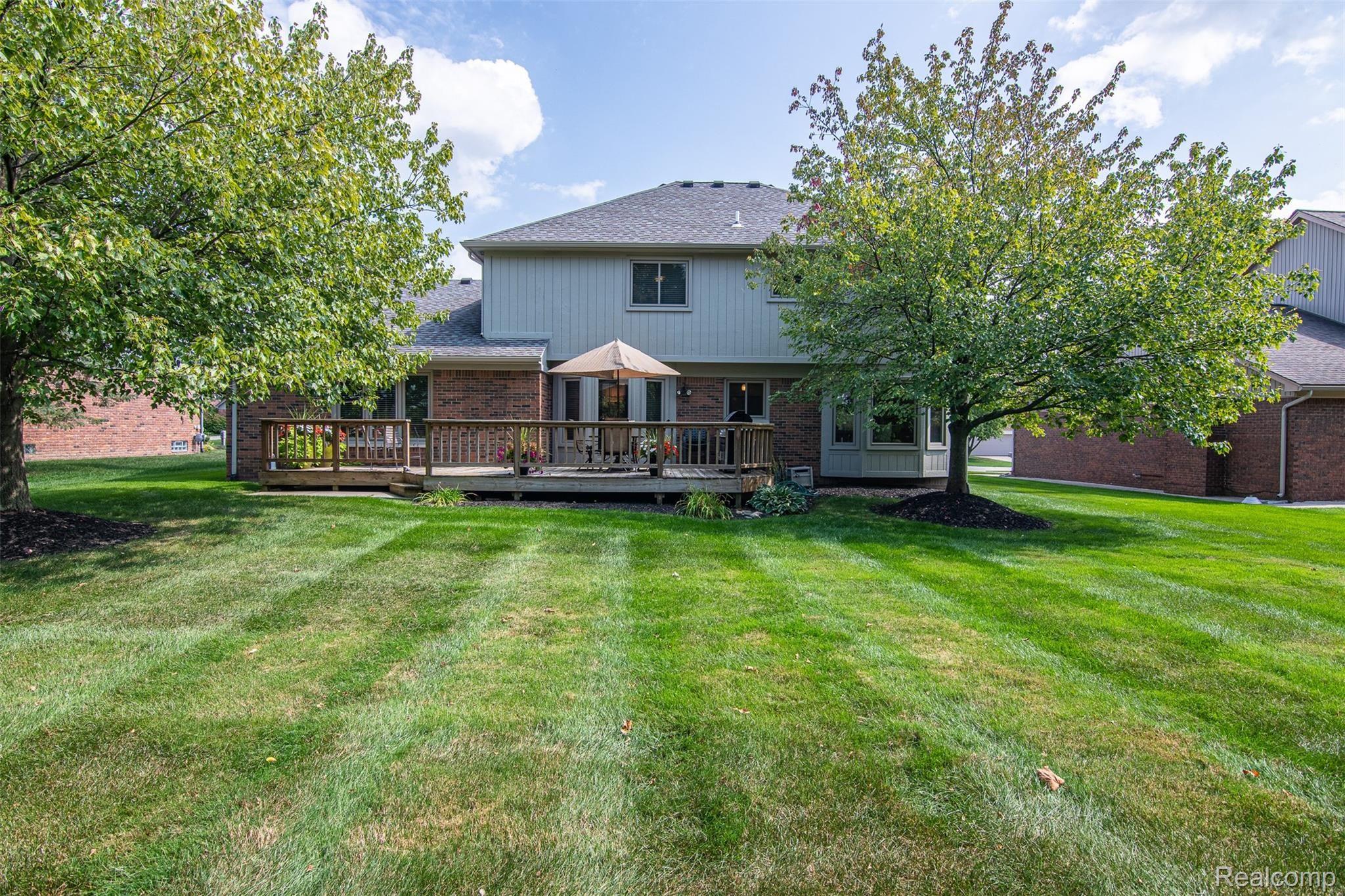 351 Silvervale Drive Rochester, MI 48309 - Photo 48 of 49 Back view
