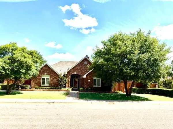 $559,000 | 913 West 9th Street, Idalou, TX 79329