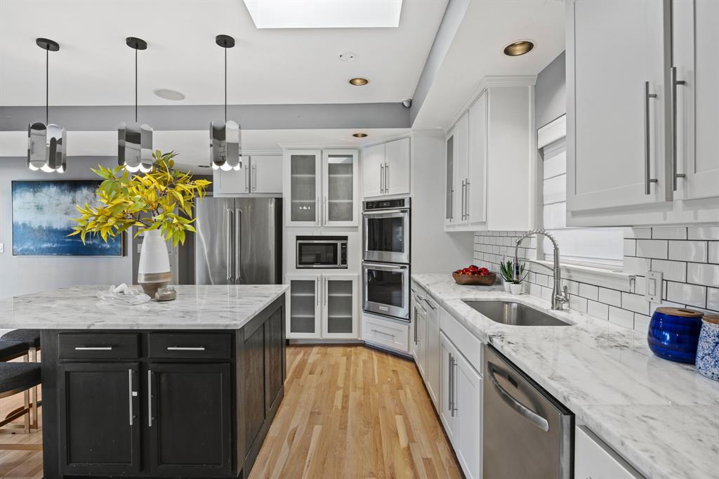 10536 Egret Lane Dallas, TX 75230 - Photo 15 of 37