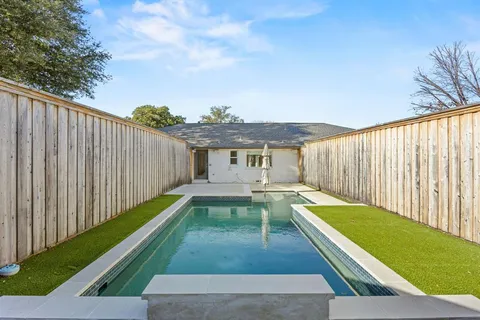 $899,000 | 10536 Egret Lane, Dallas, TX 75230