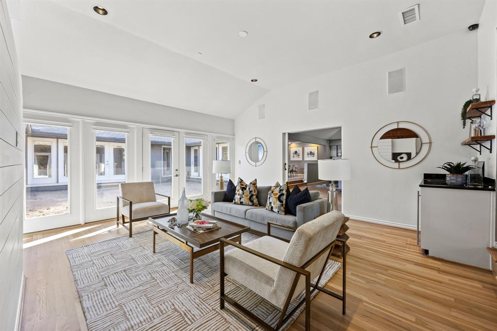 10536 Egret Lane Dallas, TX 75230 - Photo 4 of 37