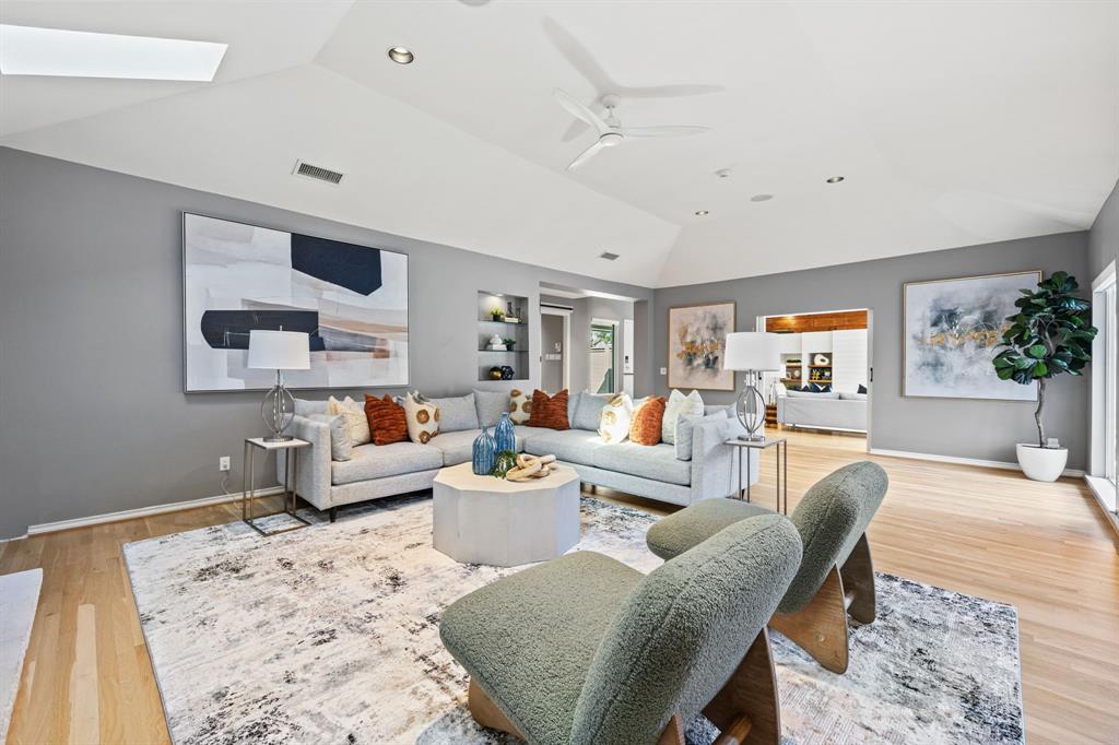 10536 Egret Lane Dallas, TX 75230 - Photo 8 of 37