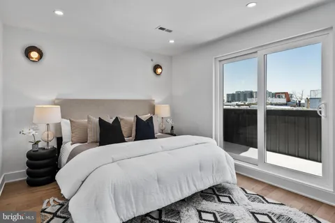 $1,190,000 | 749 North Capitol Street, Philadelphia, PA 19130