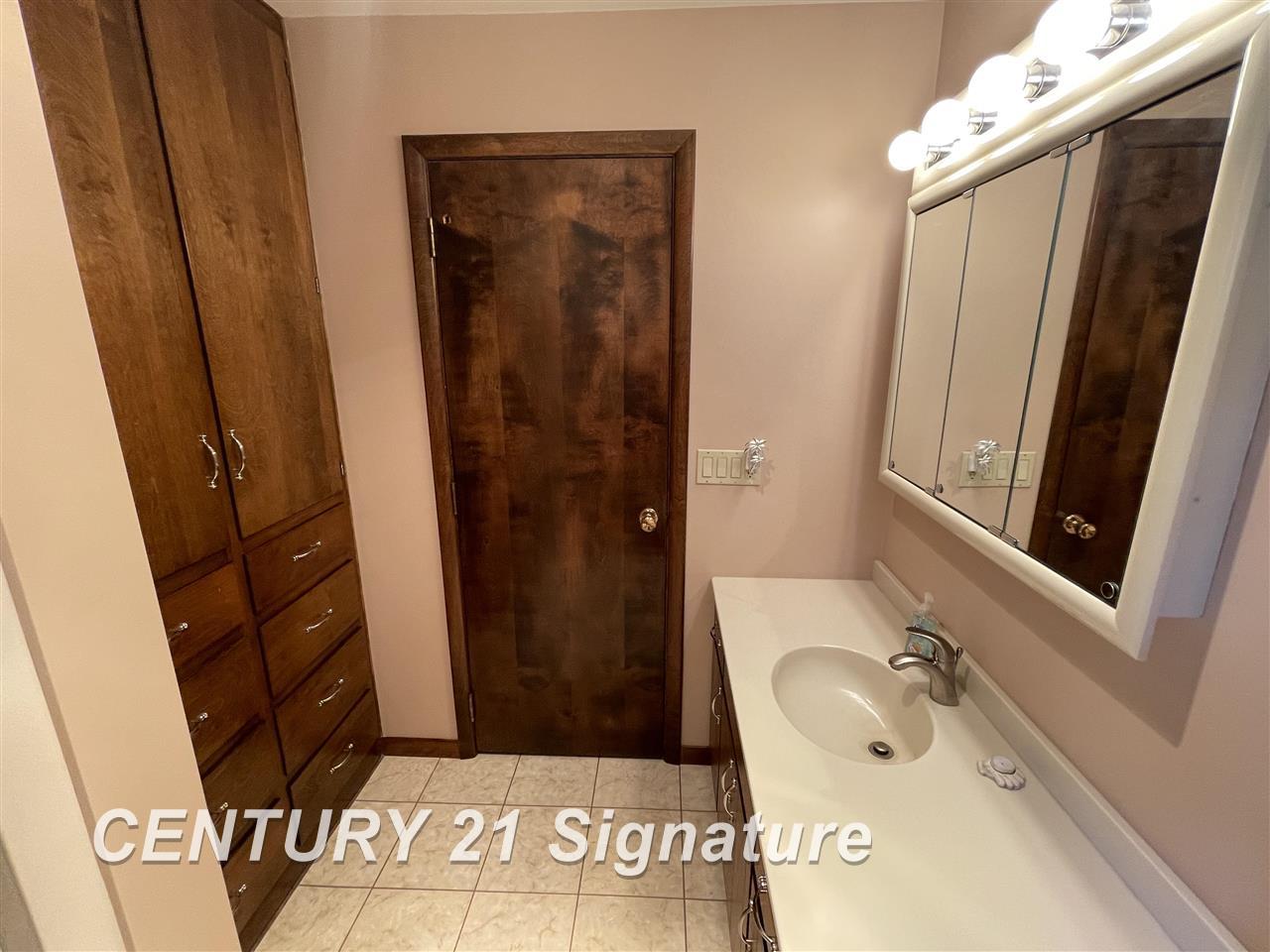 7571 Sanilac Road Vassar, MI 48768 - Photo 44 of 61