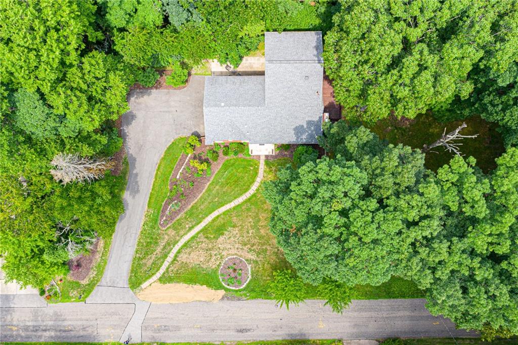 81 Chapel Ridge Place Pittsburgh, PA 15238 - Photo 2 of 25 Gallery Image 2