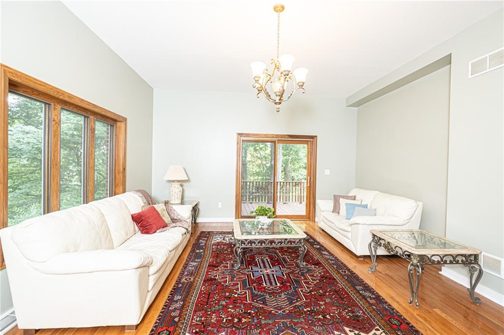 81 Chapel Ridge Place Pittsburgh, PA 15238 - Photo 9 of 25 Gallery Image 9