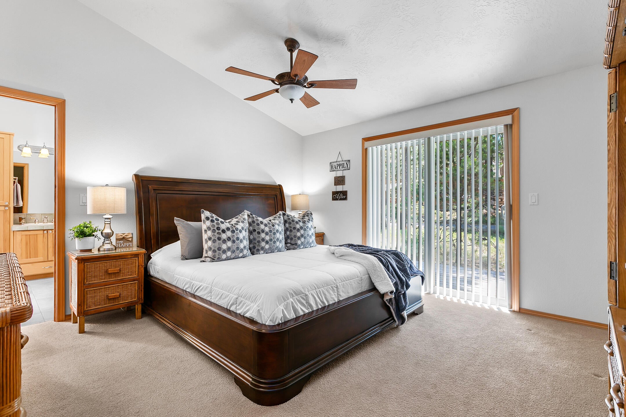 18139 Rager Mountain Lane Sunriver, OR 97707 - Photo 13 of 37 14