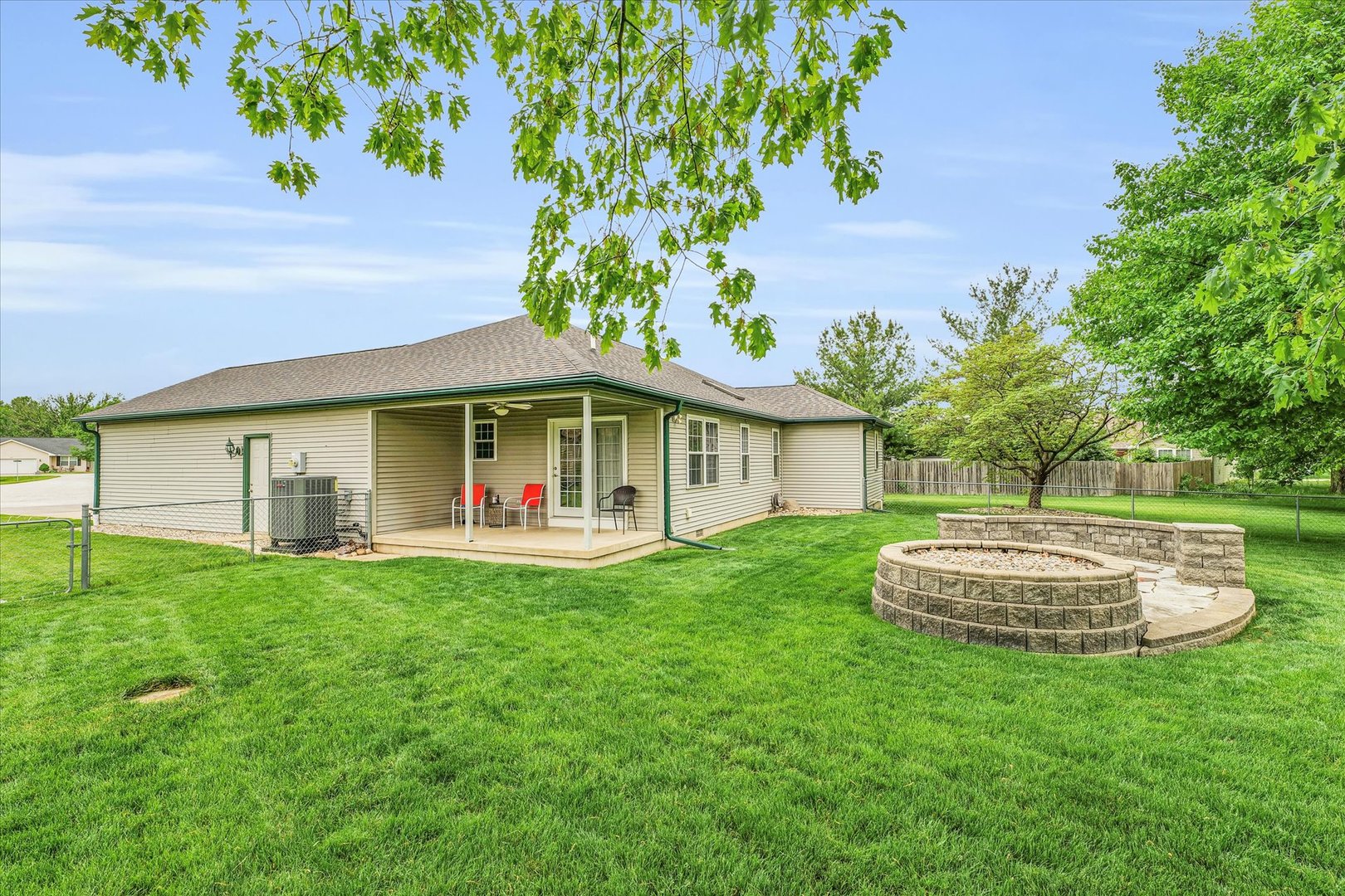 610 Clovis Court Sidney, IL 61877 - Photo 36 of 41