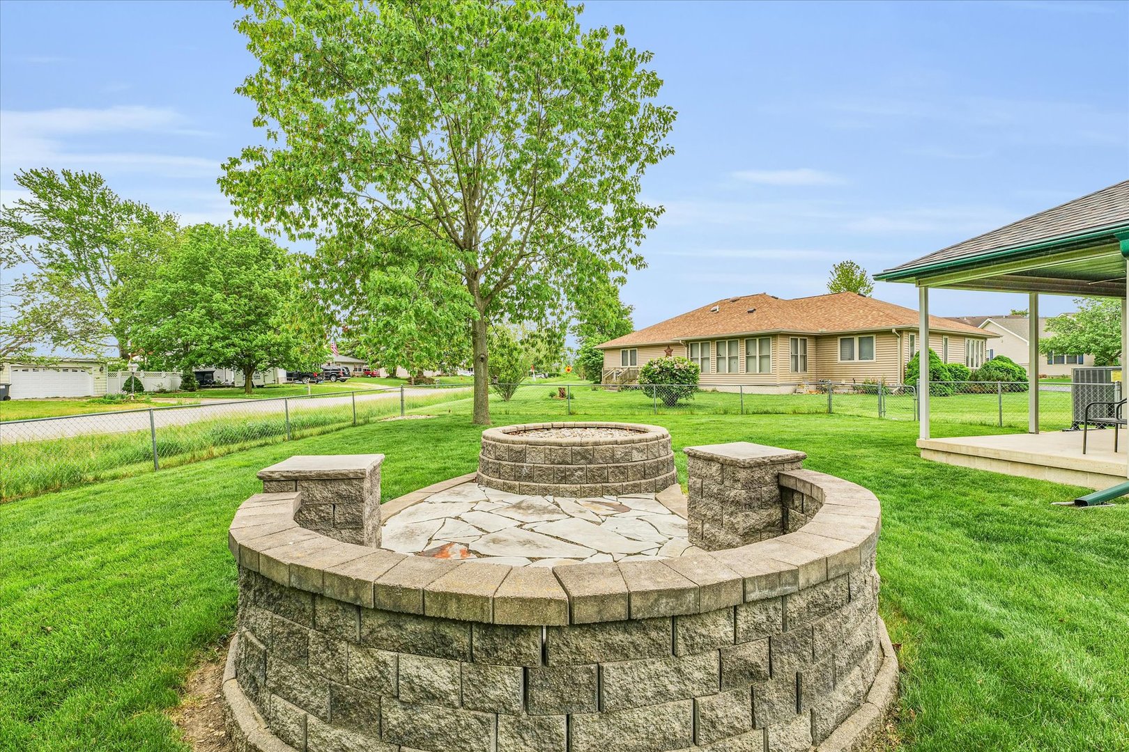 610 Clovis Court Sidney, IL 61877 - Photo 37 of 41