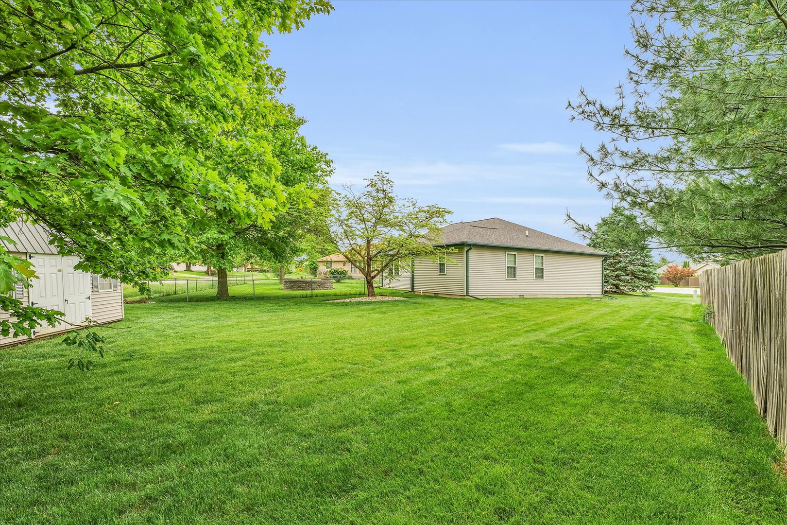 610 Clovis Court Sidney, IL 61877 - Photo 39 of 41