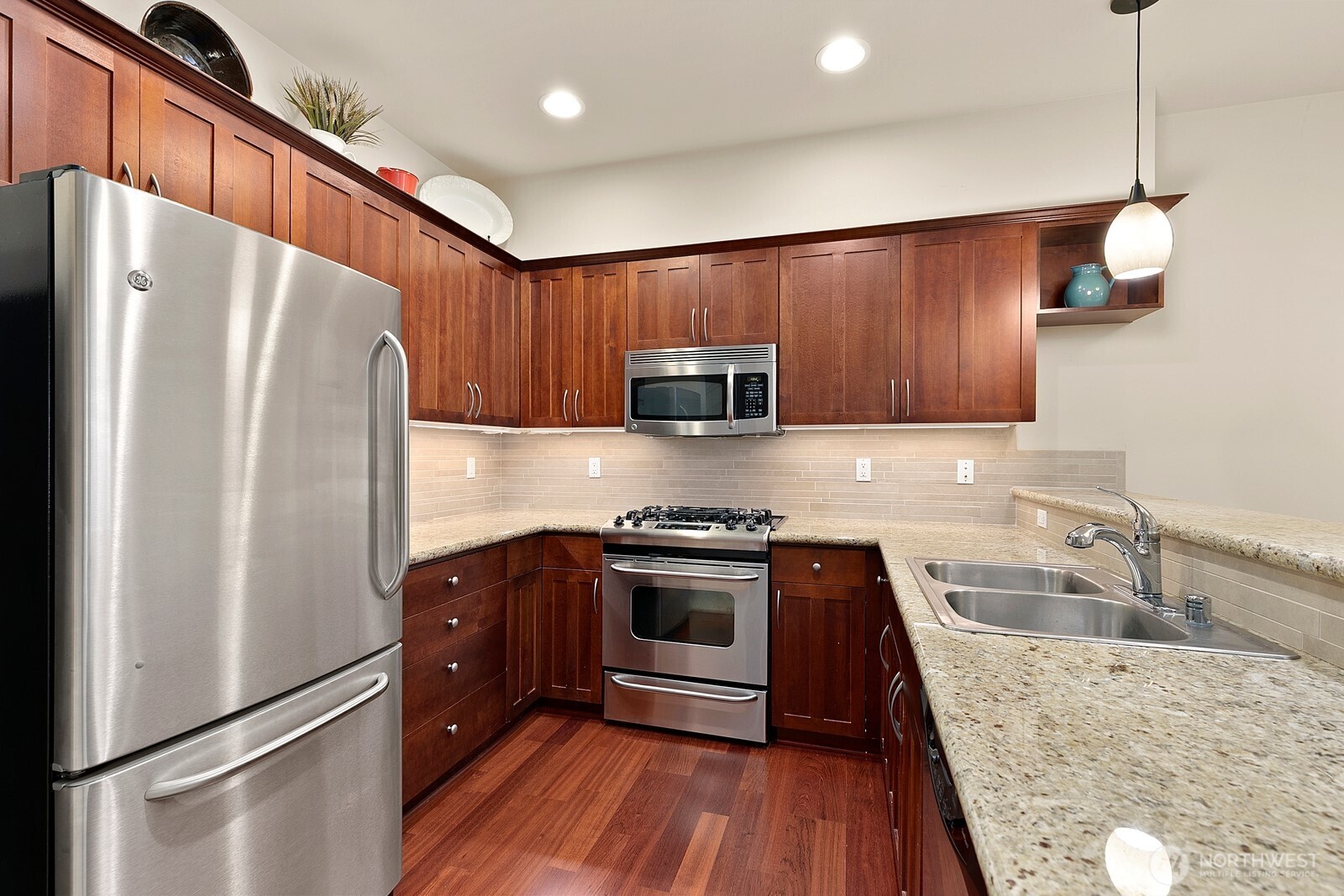 2115 201st Place Southeast, Unit H3 Bothell, WA 98012 - Photo 9 of 37