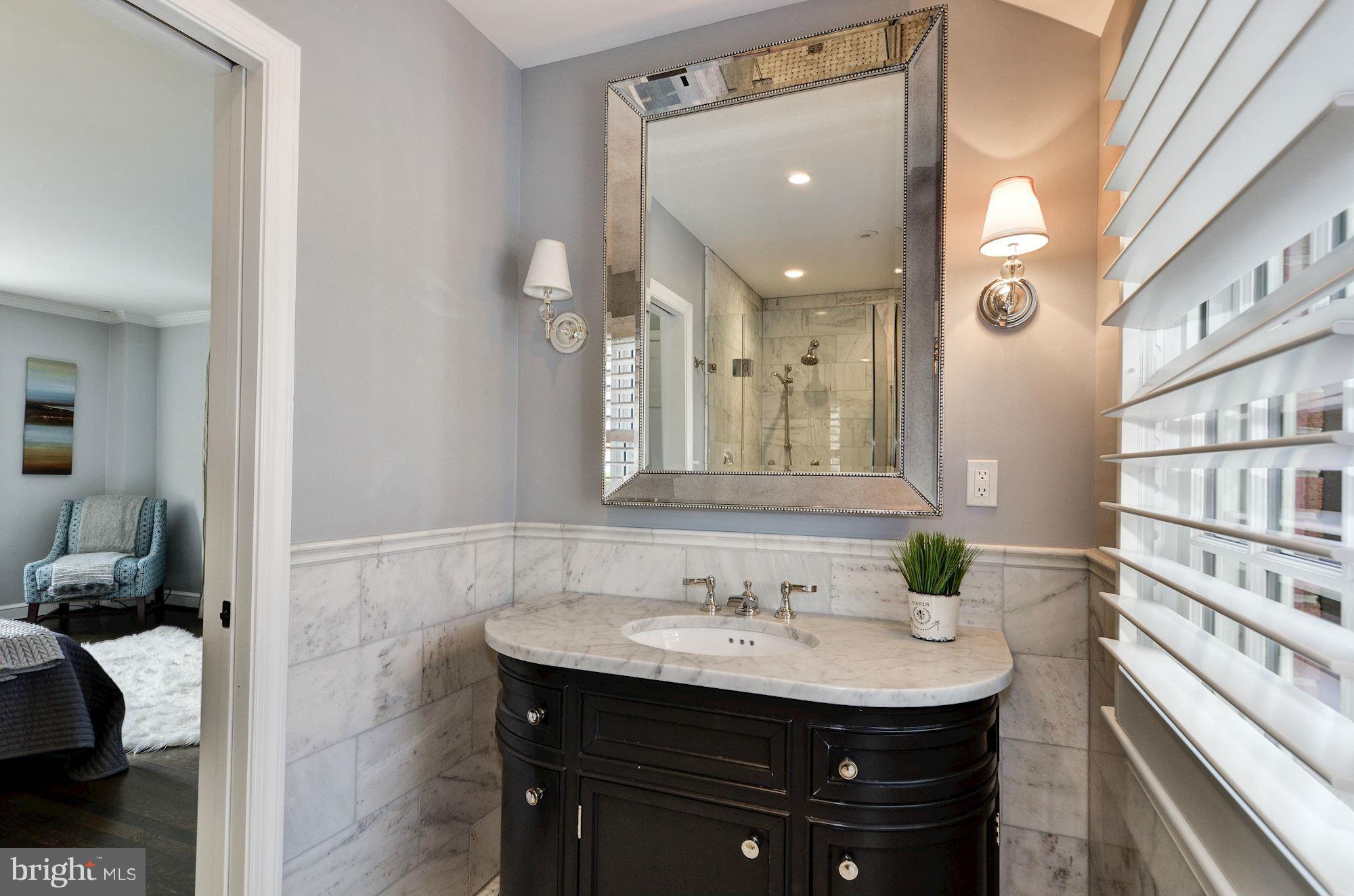 4625 Reno Road Northwest Washington, DC 20008 - Photo 15 of 30 Bath (Master)