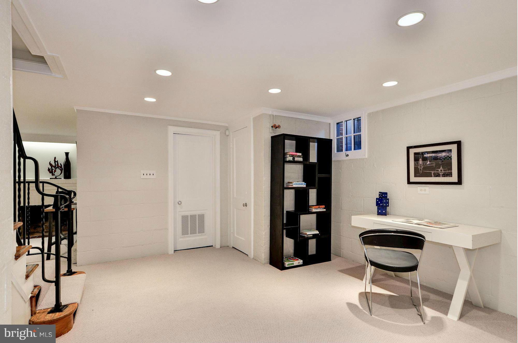 4625 Reno Road Northwest Washington, DC 20008 - Photo 24 of 30 Recreation room