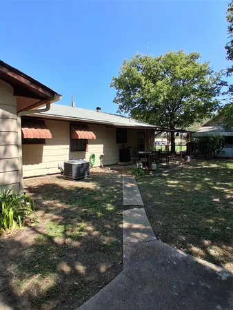 $155,000 | 407 North Files Street, Itasca, TX 76055