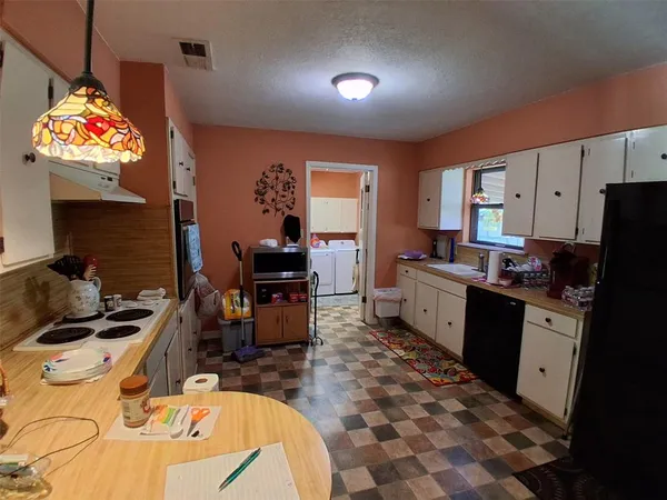 $155,000 | 407 North Files Street, Itasca, TX 76055