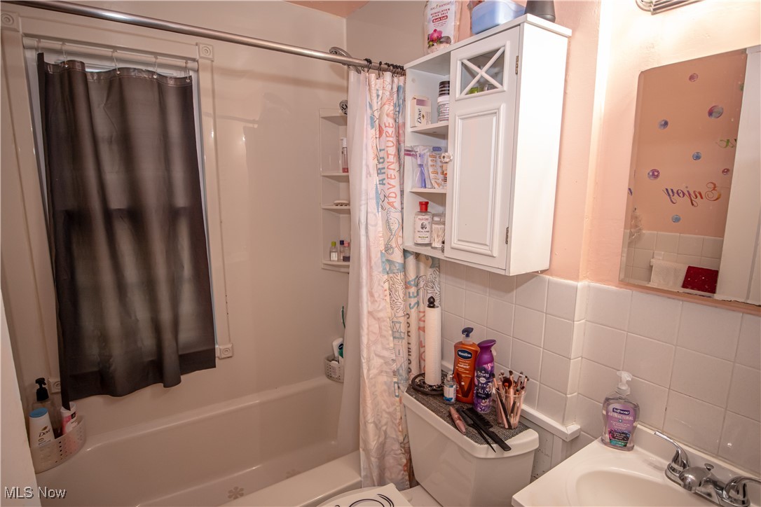 3689 Pennington Road Cleveland, OH 44120 - Photo 20 of 30 Gallery Image 20