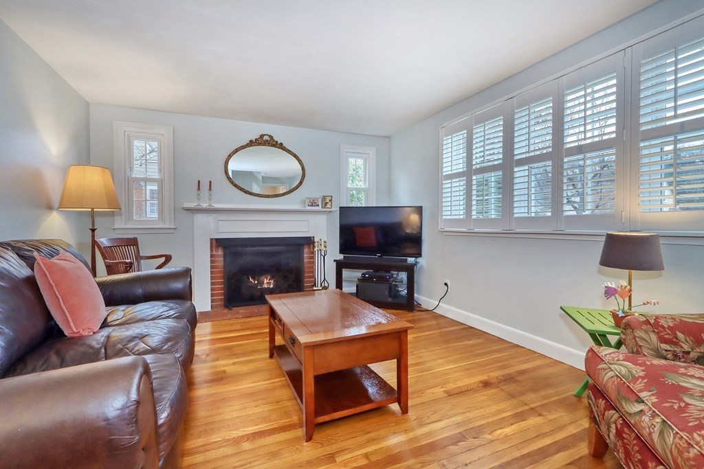 17 Ledgewood Road Dedham, MA 02026 - Photo 3 of 32 Gallery Image 3