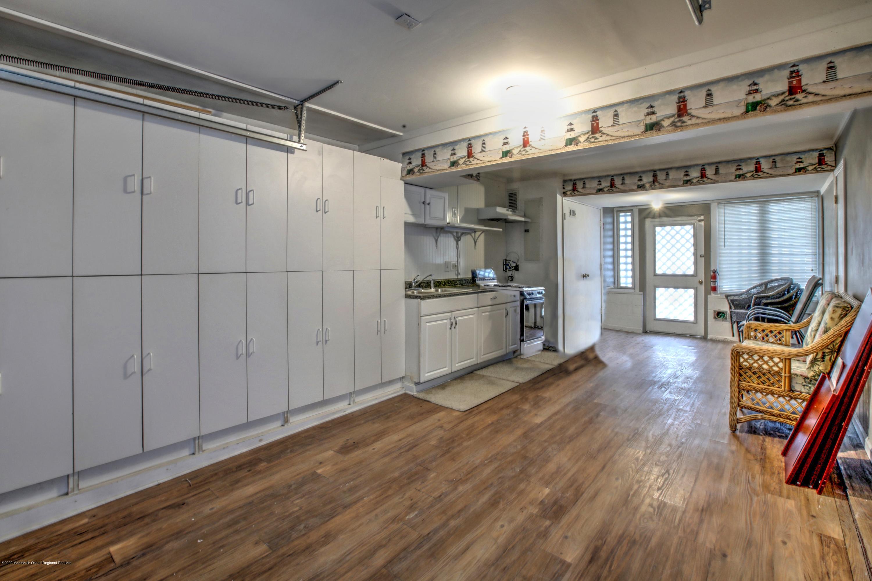 346 Harbor View, Unit 46 Forked River, NJ 08731 - Photo 27 of 31 30-Garage