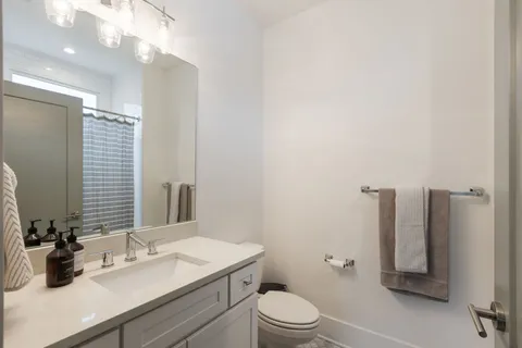 $1,395,000 | 1002 B Grandview Drive, Nashville, TN 37204