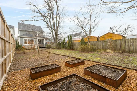 $1,395,000 | 1002 B Grandview Drive, Nashville, TN 37204