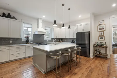 $1,395,000 | 1002 B Grandview Drive, Nashville, TN 37204