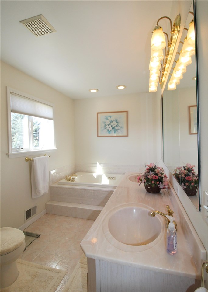 13305 Hogan Road Linden, MI 48451 - Photo 22 of 57 50069355-21.JPG