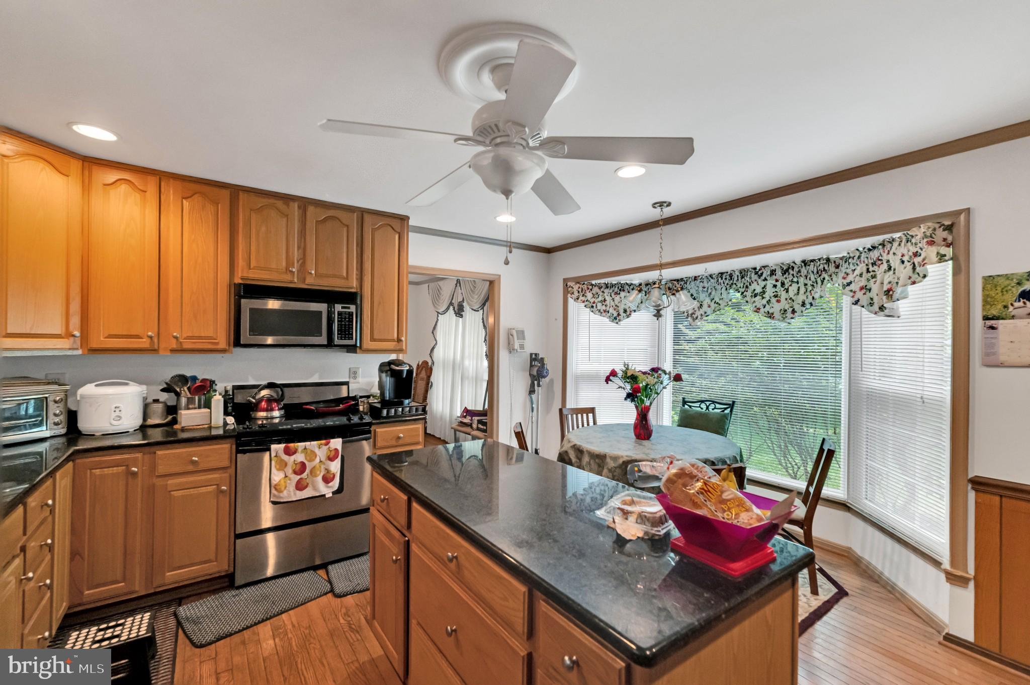 14 Thorburn Road Gaithersburg, MD 20878 - Photo 9 of 30