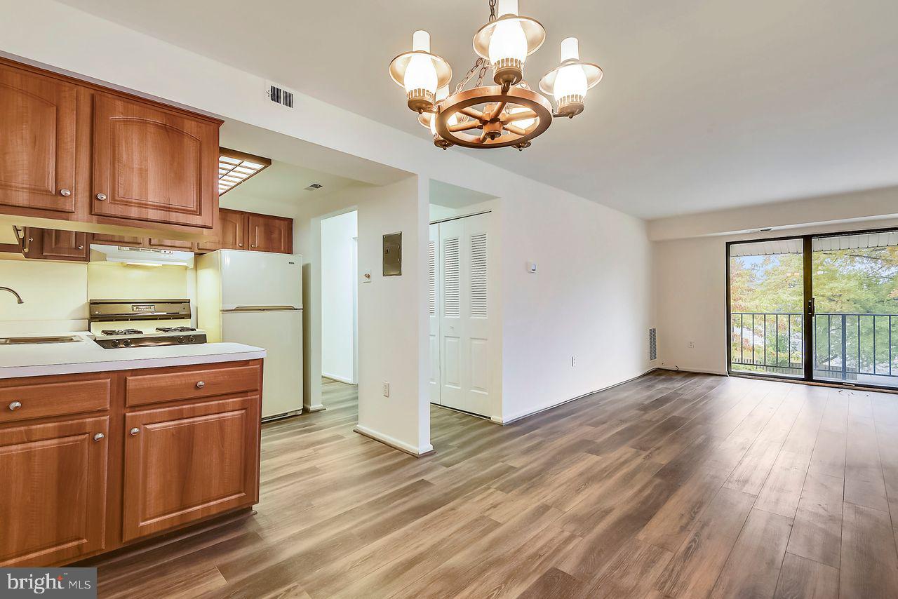 2570 Riva Road, Unit 18C Annapolis, MD 21401 - Photo 3 of 25 Gallery Image 3