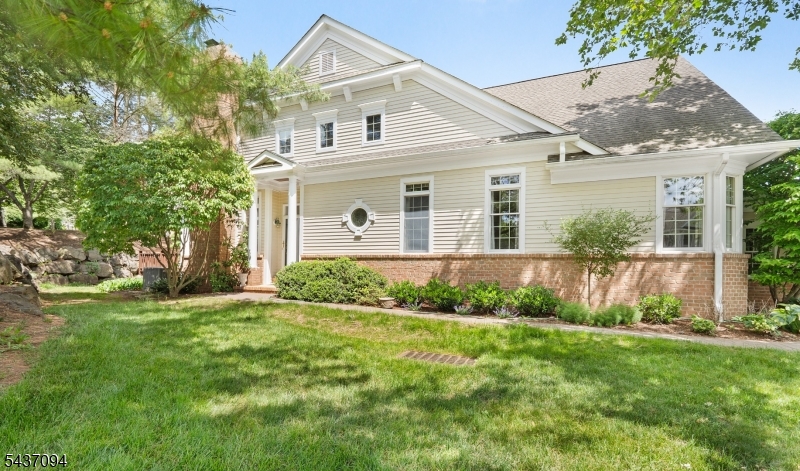 20 Polo Club Road Far Hills, NJ 07931 - Photo 2 of 29
