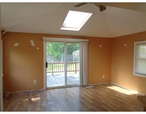 11 Old Acres Road Holland, MA 01521 - Photo 8 of 14