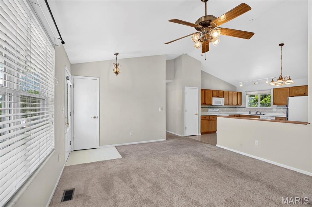 7 Red Cedar Parc Court O'Fallon, MO 63368 - Photo 4 of 39