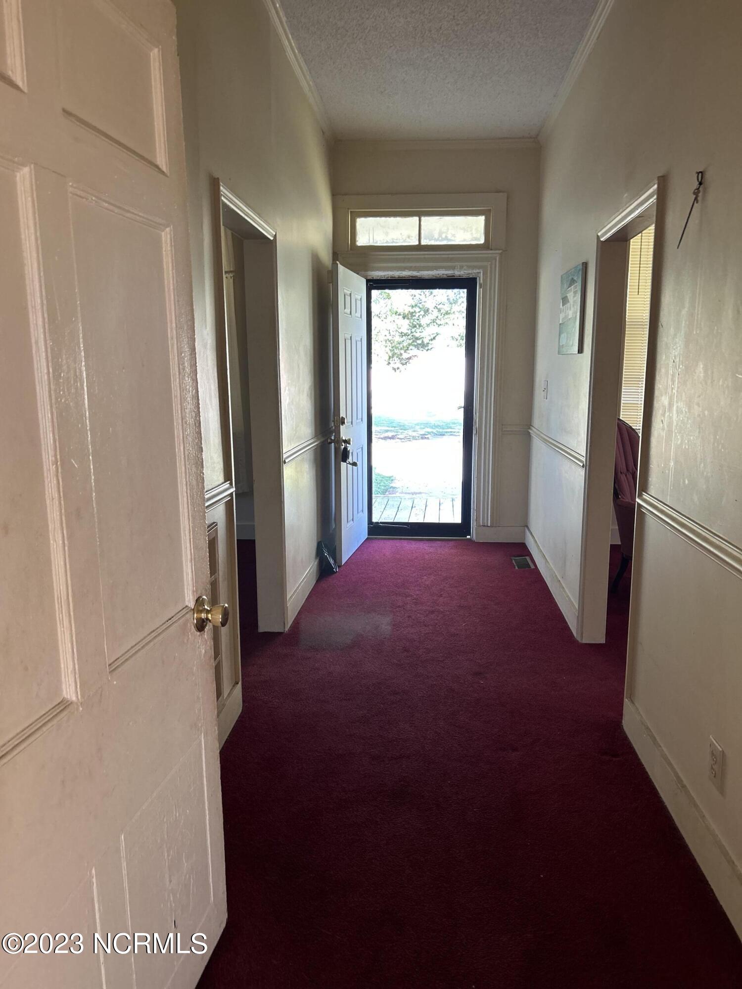 404 Highway 32 Roper, NC 27970 - Photo 13 of 31 frontdoorhall