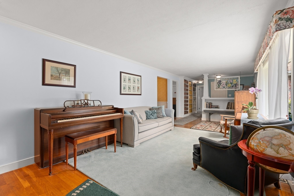 88 Chickering Road Dedham, MA 02026 - Photo 11 of 42