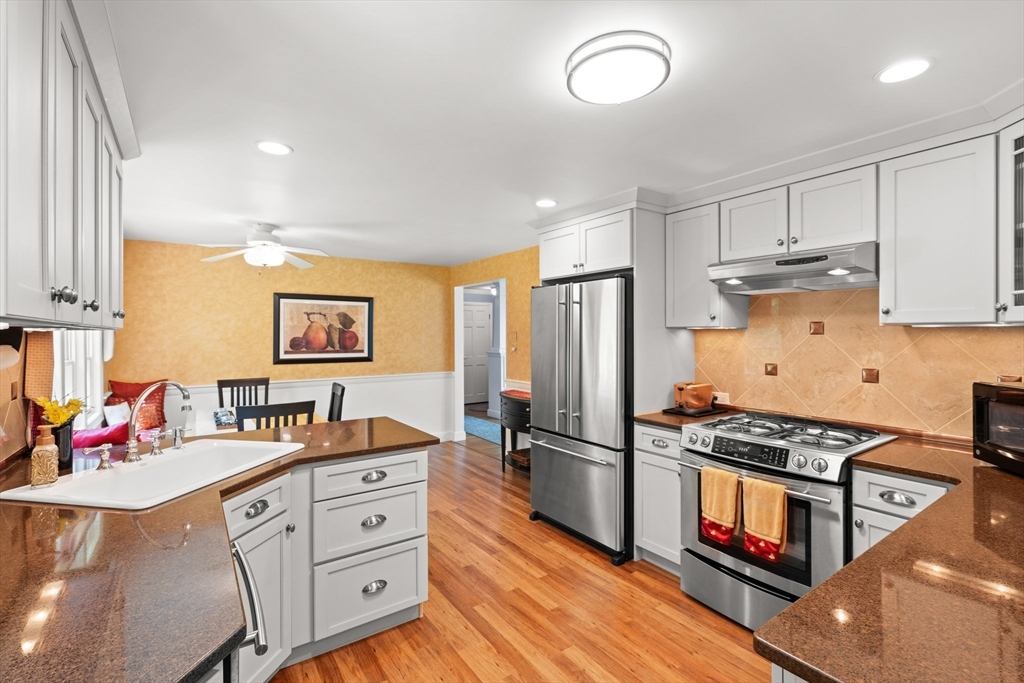 88 Chickering Road Dedham, MA 02026 - Photo 15 of 42