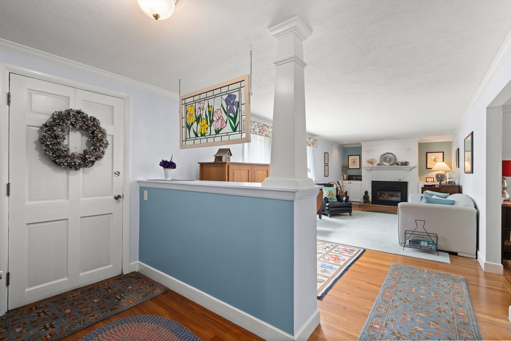 88 Chickering Road Dedham, MA 02026 - Photo 6 of 42