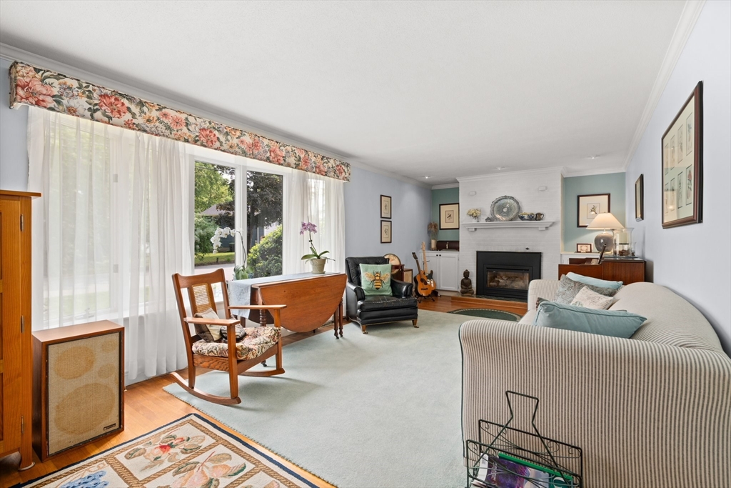 88 Chickering Road Dedham, MA 02026 - Photo 10 of 42