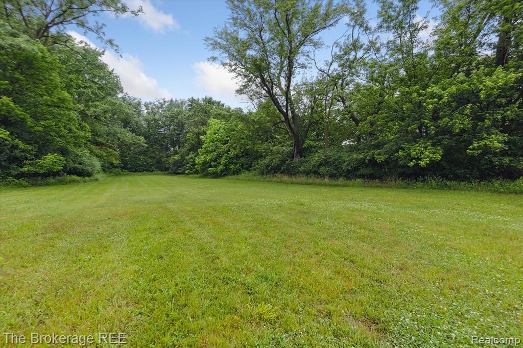 2147 Mill Road Flint, MI 48532 - Photo 33 of 33 Gallery Image 33