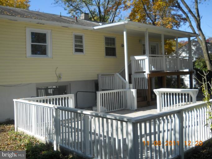 15105 Alaska Road Woodbridge, VA 22191 - Photo 27 of 30 Exterior (Rear)