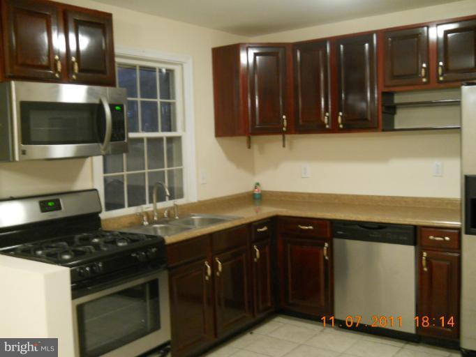 15105 Alaska Road Woodbridge, VA 22191 - Photo 28 of 30 Kitchen