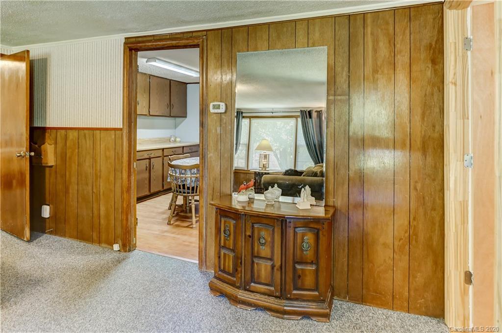 2850 Kingsburry Road Clover, SC 29710 - Photo 7 of 37 Gallery Image 7