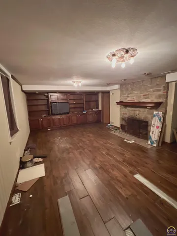 $249,000 | 3516 Southwest Avalon Lane, Topeka, KS 66604