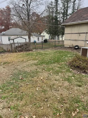 $249,000 | 3516 Southwest Avalon Lane, Topeka, KS 66604