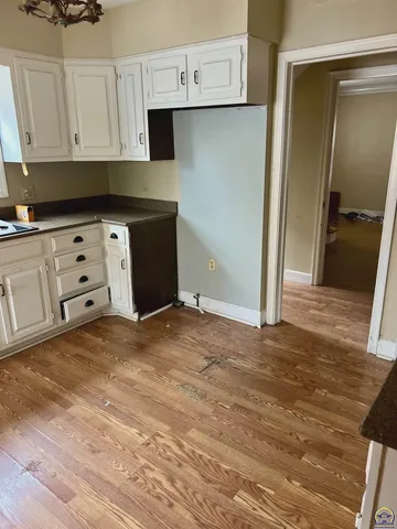 $249,000 | 3516 Southwest Avalon Lane, Topeka, KS 66604