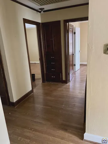 $249,000 | 3516 Southwest Avalon Lane, Topeka, KS 66604