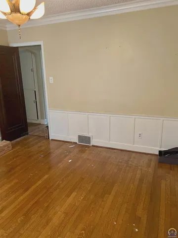 $249,000 | 3516 Southwest Avalon Lane, Topeka, KS 66604