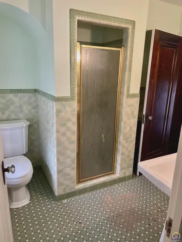 $249,000 | 3516 Southwest Avalon Lane, Topeka, KS 66604